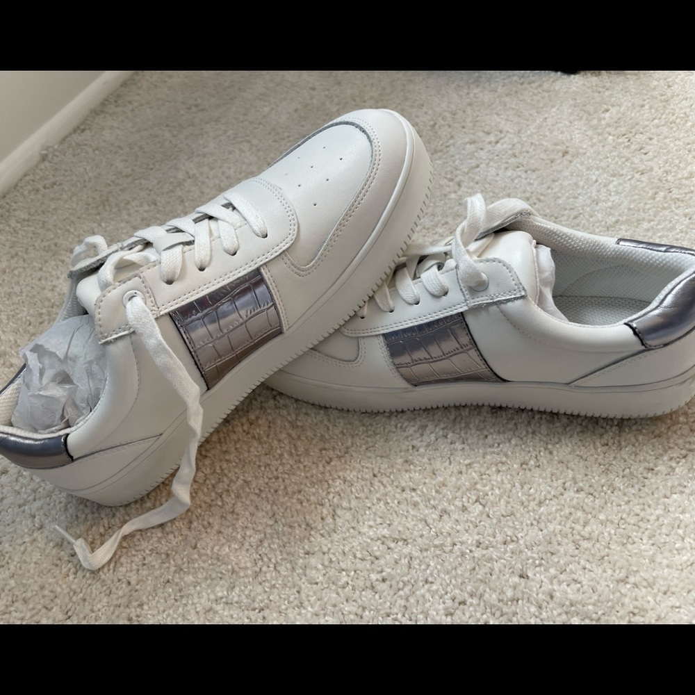 Super cute I.N.C white sneakers
